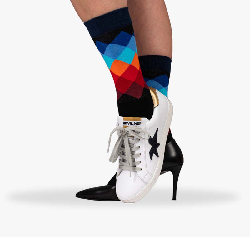 Bunte Damen Socken mit farbigen Rauten und schwarzem Bund