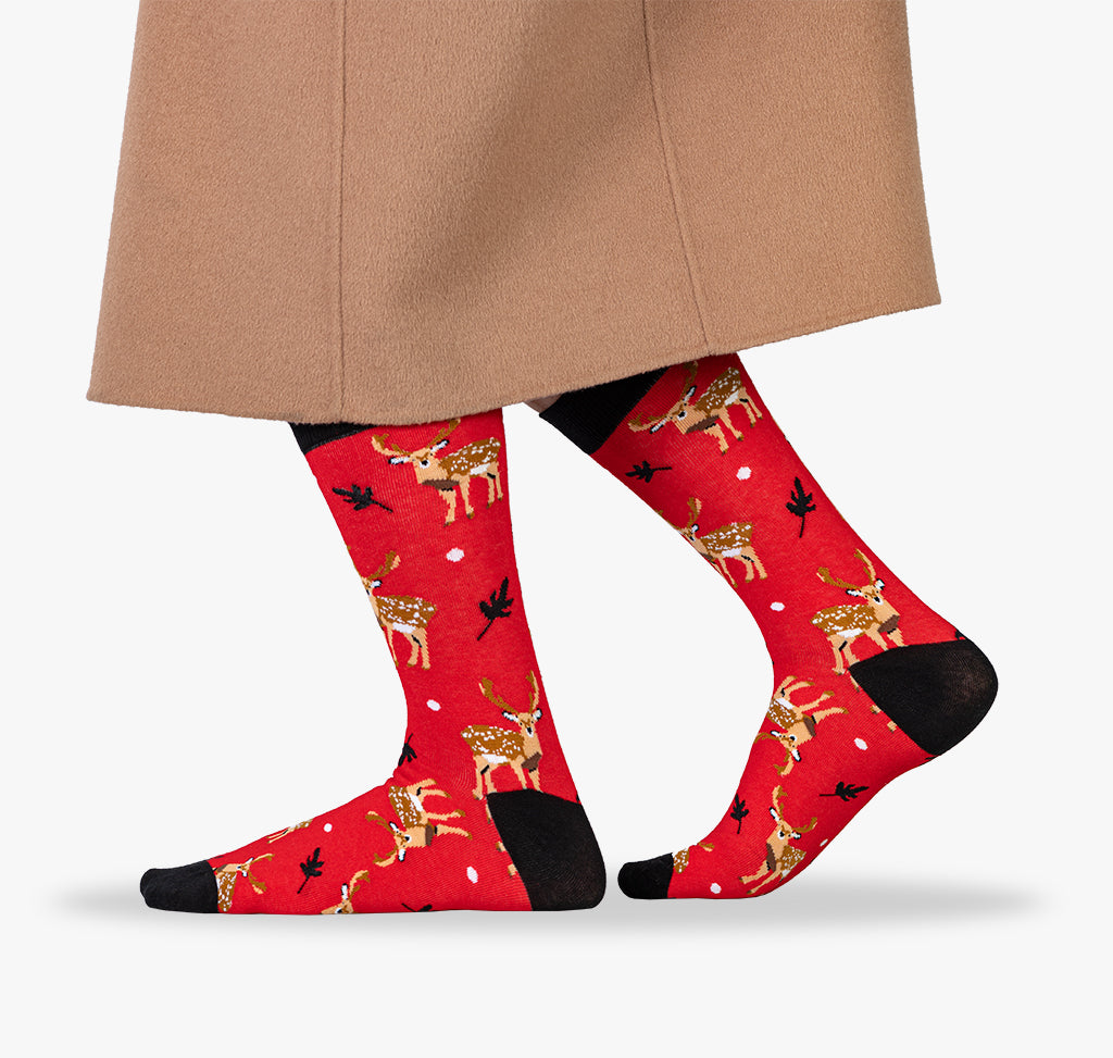 Rote Socken mit Rehen für Damen und Frauen