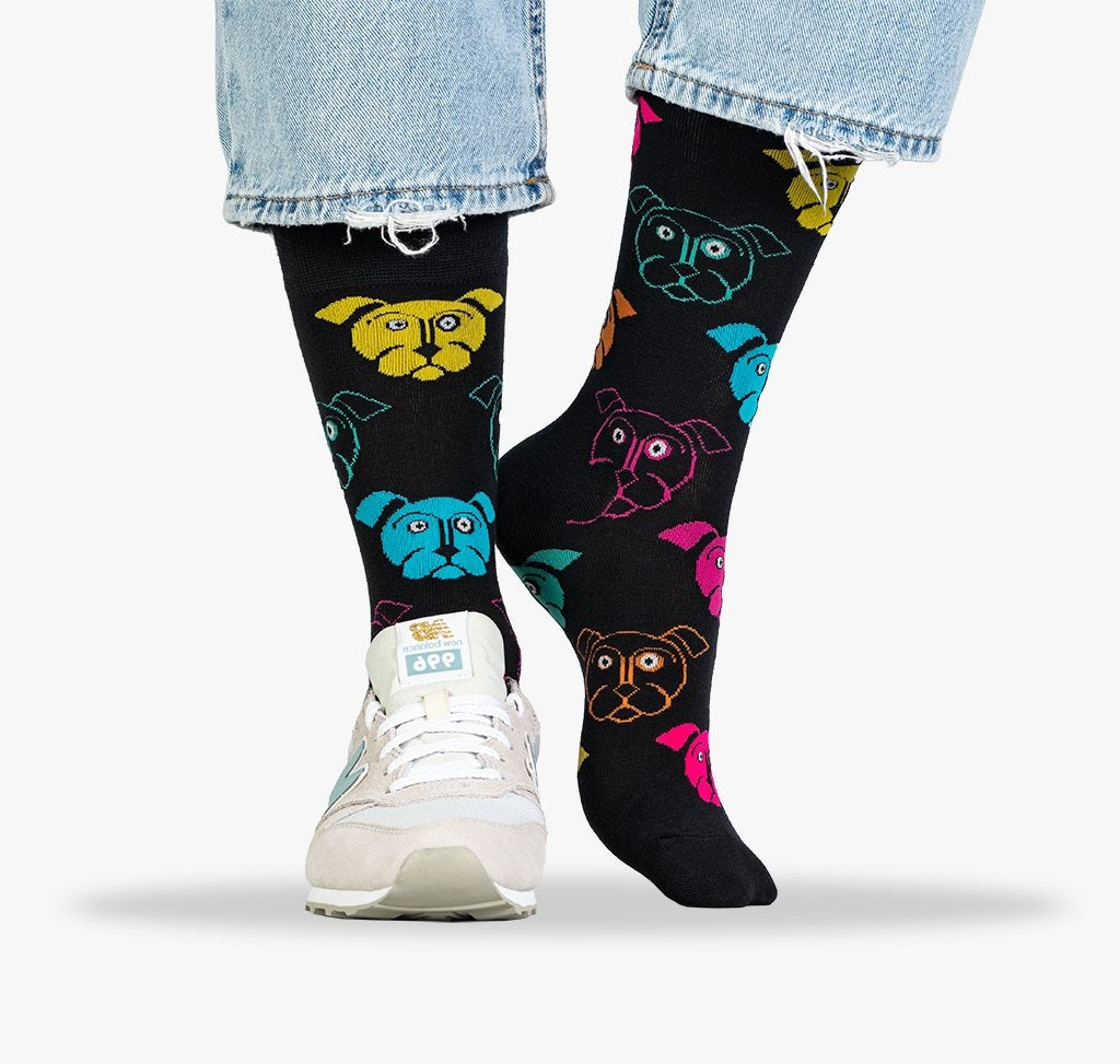Hunde Socken mit bunten lustigen Hunden für Damen und Frauen