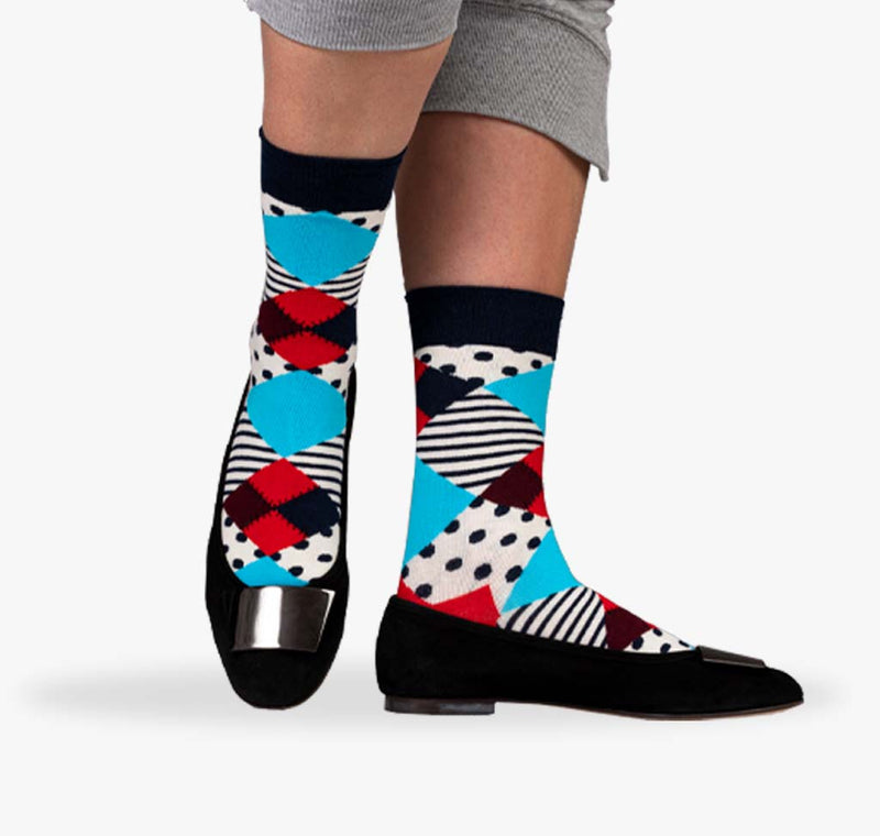Bunte Socken mit Punkte Streifen und Karos für Herren und Damen