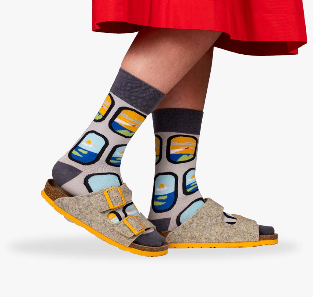 Damen Socken mit Flugzeugfenstern grauen Bund und Urlaubsbildern