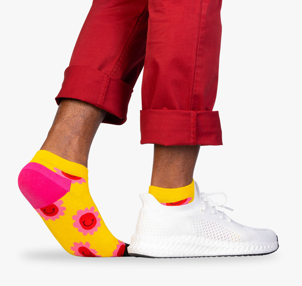 Gelbe Sneaker Socken mit Sonne Herren