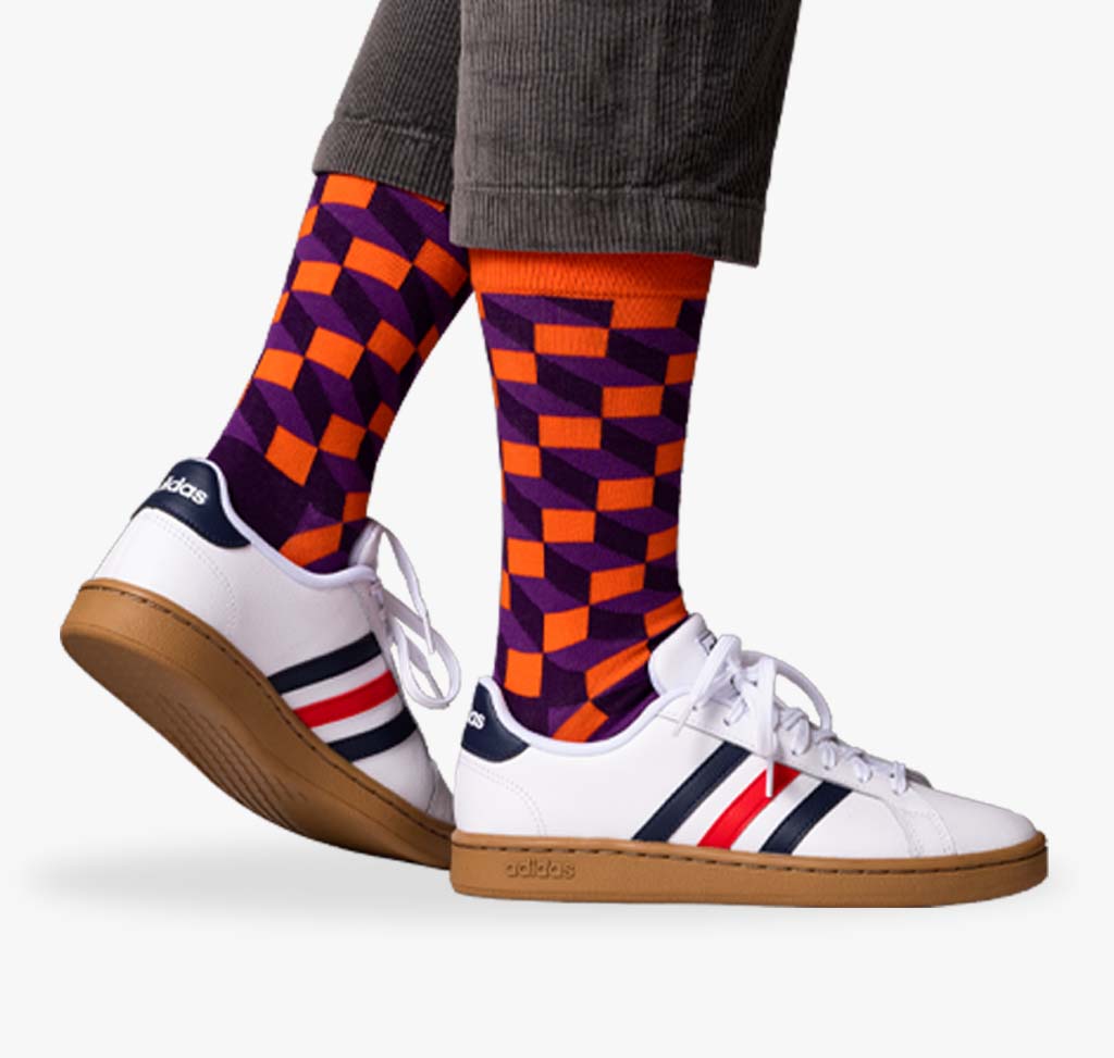 Socken mit orange violettem Muster für Damen