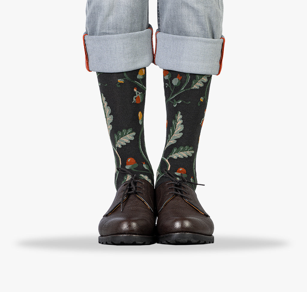 Herren Kniestrümpfe mit Eicheln und Eichelblättern 