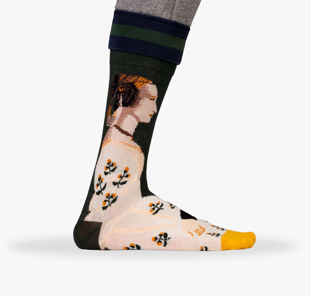 Bunte Herren Socken mit Porträt einer eleganten Dame im weißem Kleid