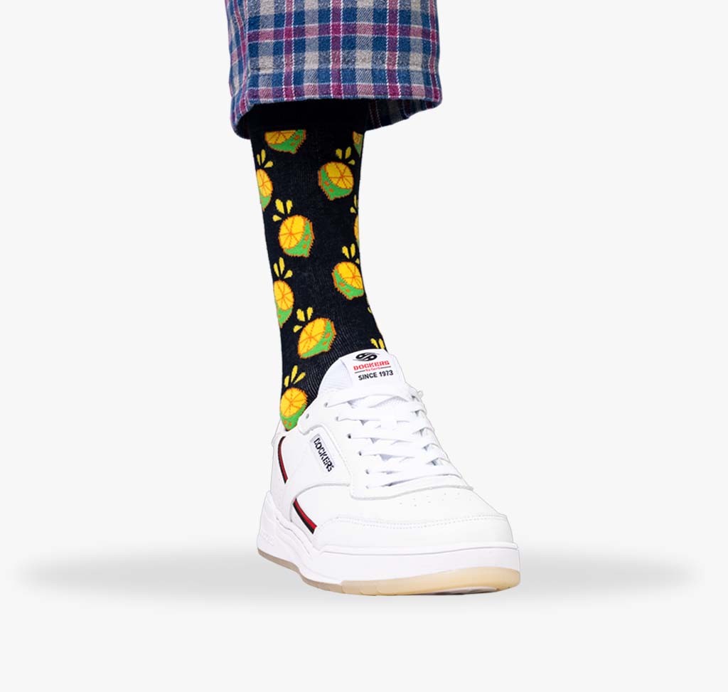 Schwarze Socken mit Limonen Zitronen Limetten