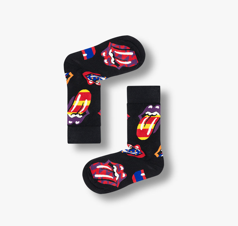 Bunte lustige Socken für Herren und Damen mit Lippen und Zungen auf schwarzen Stümpfen