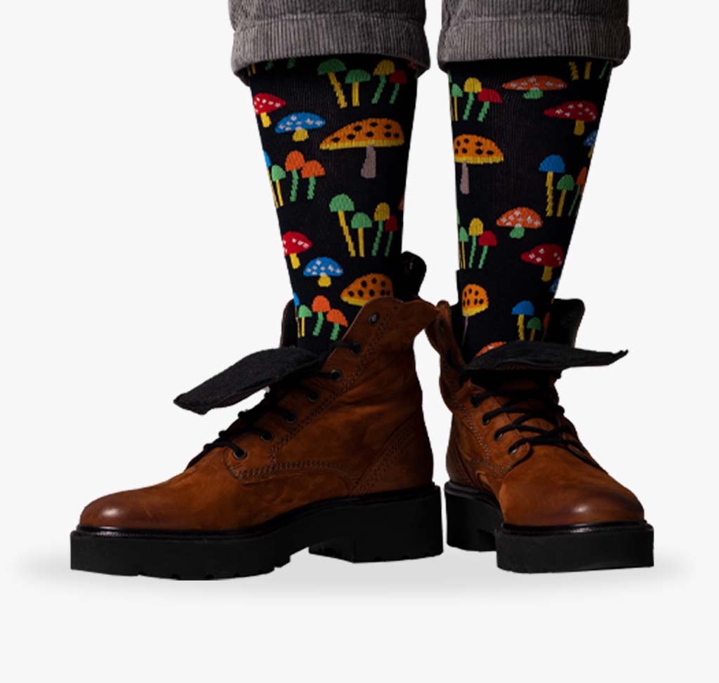 Damen Socken mit bunten und lustigen Pilzen
