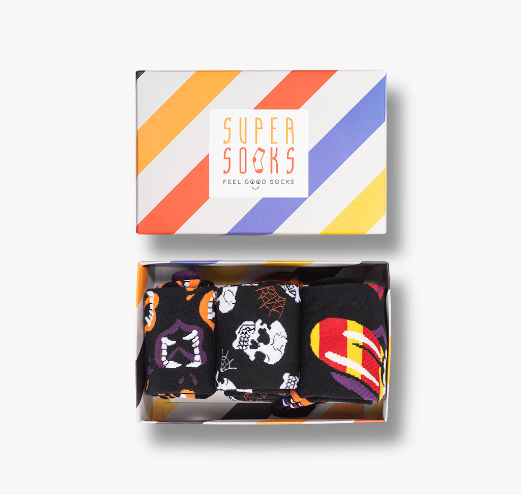 Drei Paar Halloween Socken in einer gestreiften Geschenkbox für Damen Herren