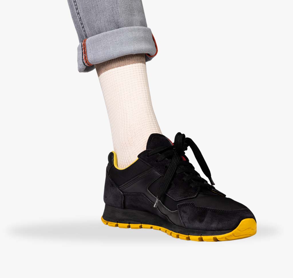 Creme beige Herren Socken mit hellbraunem Bund