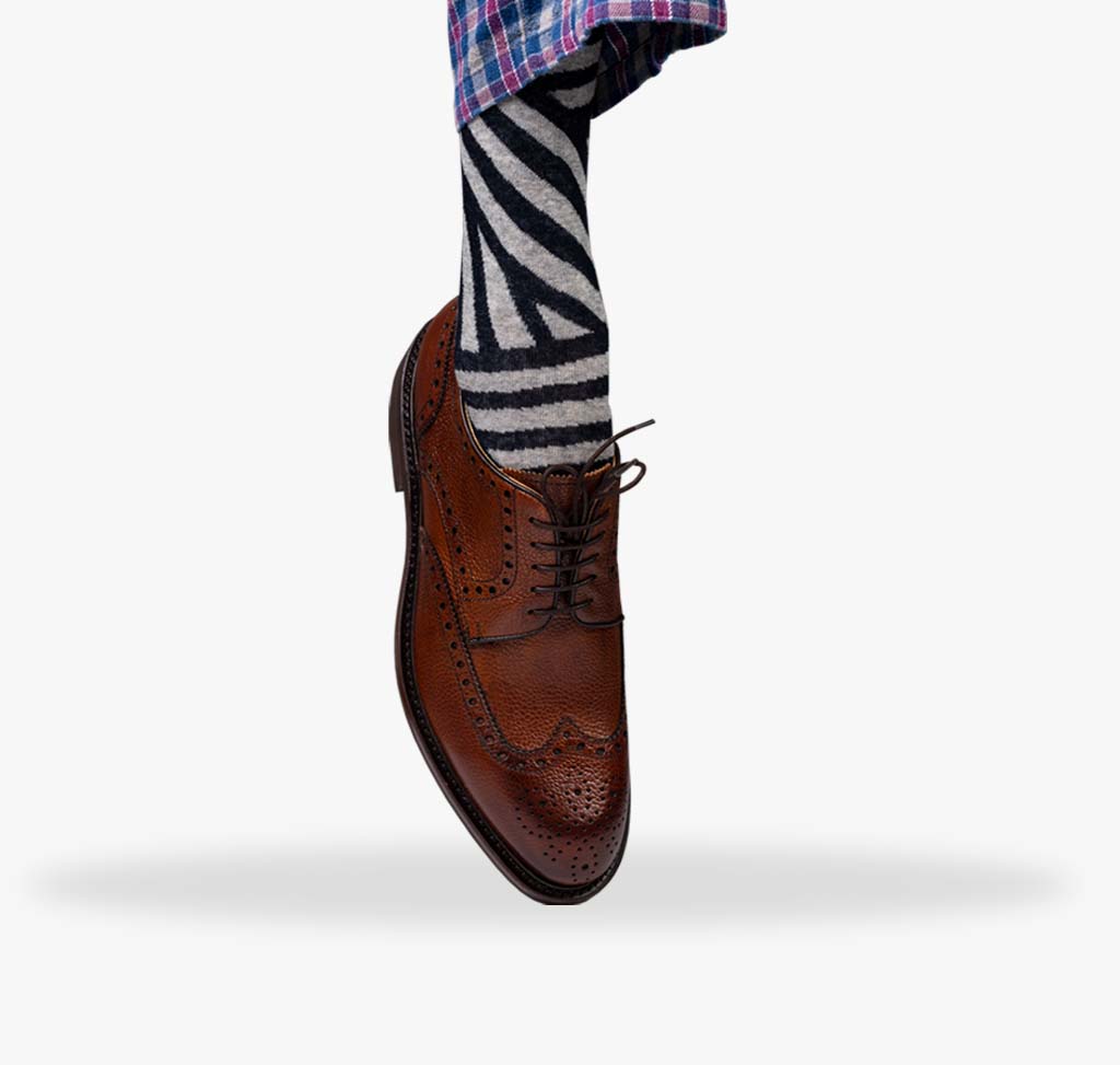 Herren Socken mit schwarz grau beigem Zebra Muster
