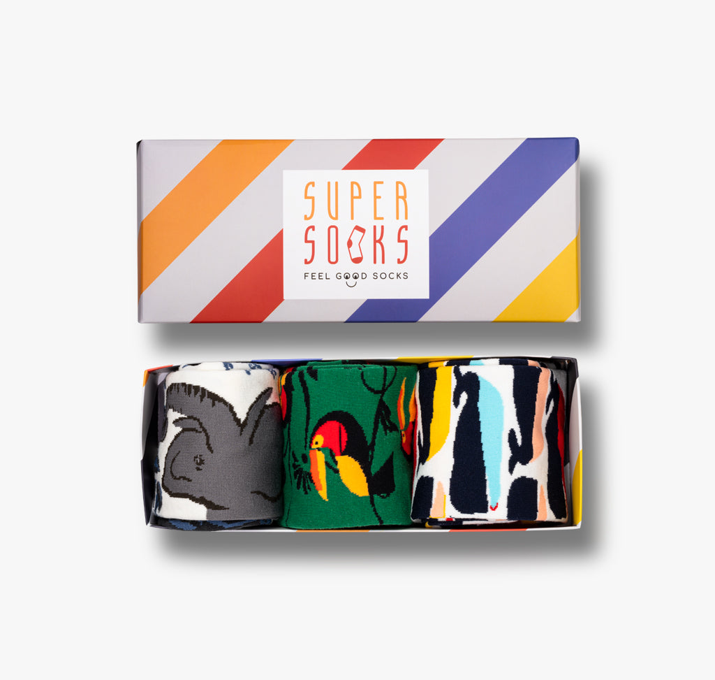 Bunte Geschenkbox mit Streifen und drei Paar Socken mit Elefanten Tukan Vögel und Walen für Damen und Herren