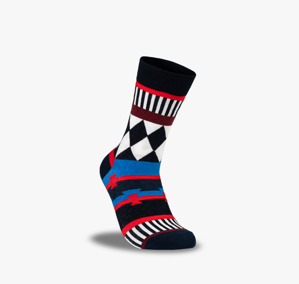 Mit Streifen und Karos gemusterte Socken für Männer und Frauen