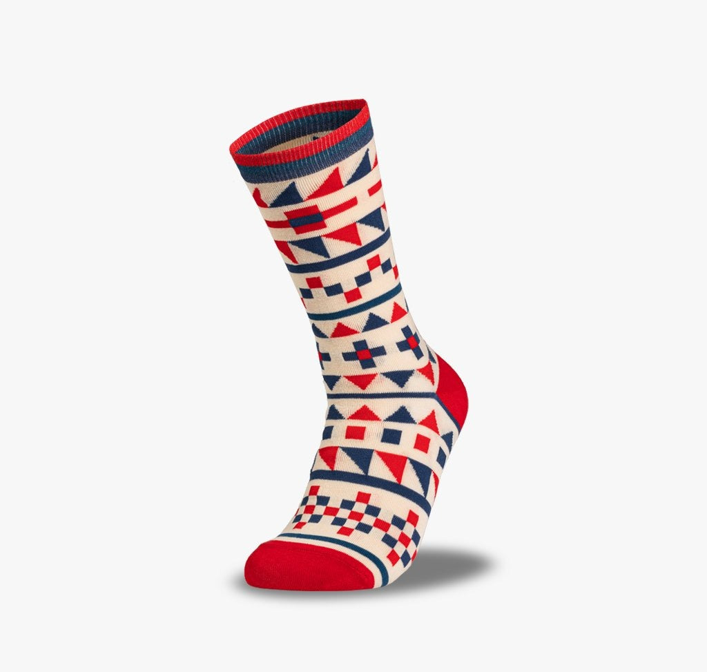 Bunte Western Socken im Cowboy Look mit roten blauen und beigen Elementen
