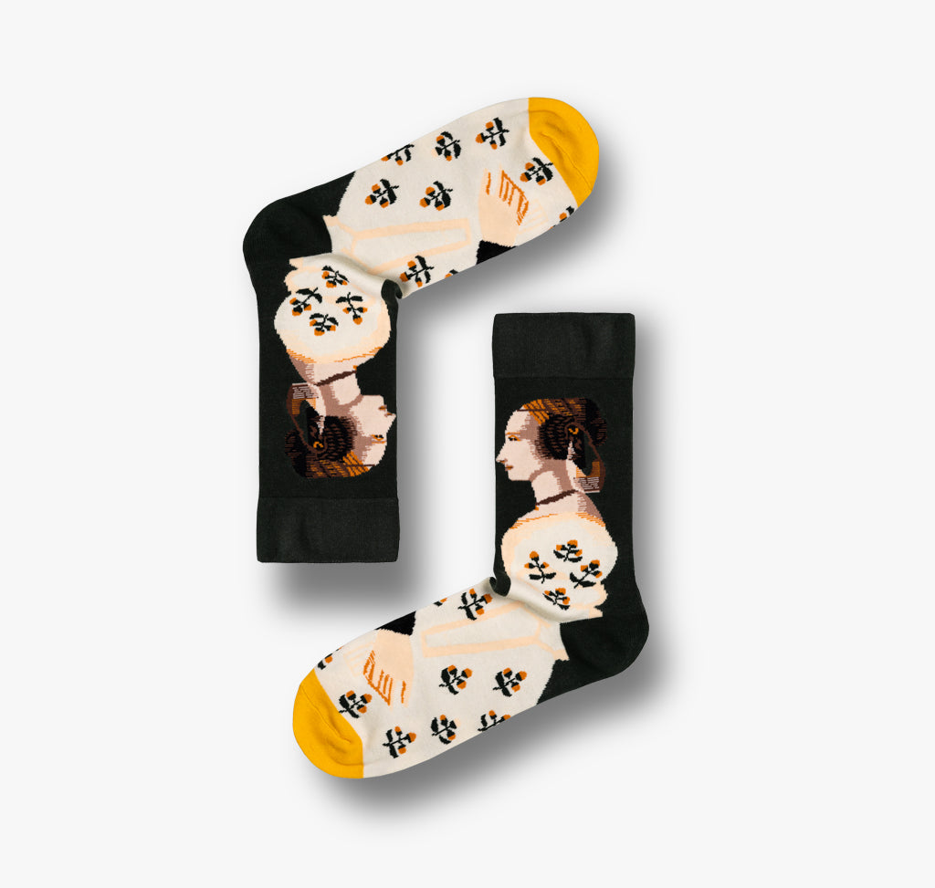 Bunte Herren und Damen Socken mit farbigem Porträt einer eleganten Frau